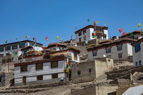 Traditional homes in Lingzay