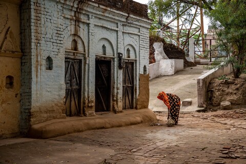 Holipura Woman Agra, Uttar Pradesh. March 2020
